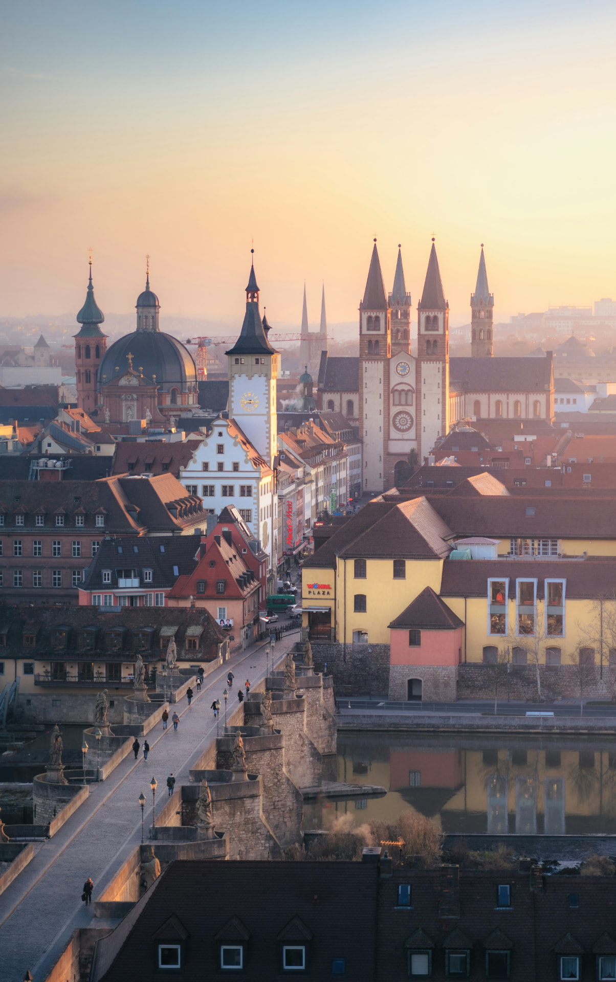 Würzburger Altstadt mit Alter Mainbrücke